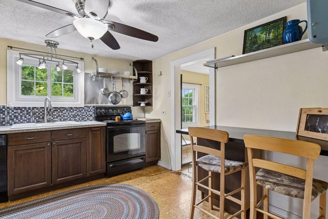 7706 Erie Avenue, Chanhassen, MN 55317
