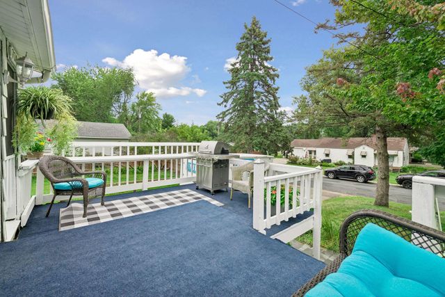7706 Erie Avenue, Chanhassen, MN 55317