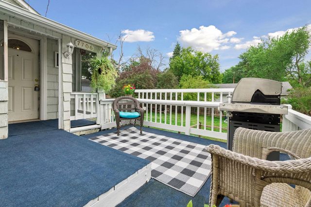 7706 Erie Avenue, Chanhassen, MN 55317