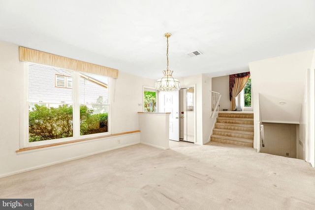 615 ARTWOOD DR, Philadelphia, PA 19115