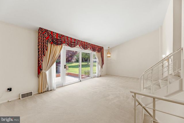 615 ARTWOOD DR, Philadelphia, PA 19115