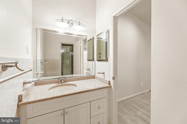 615 ARTWOOD DR, Philadelphia, PA 19115