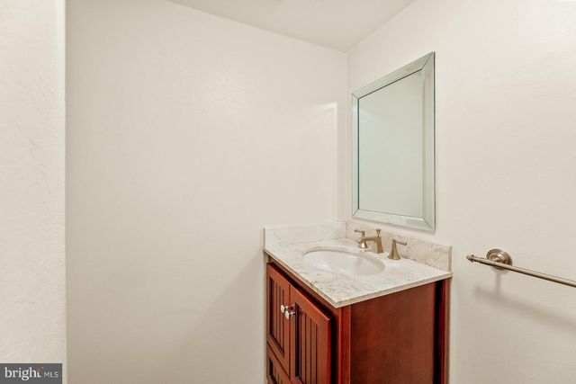 615 ARTWOOD DR, Philadelphia, PA 19115