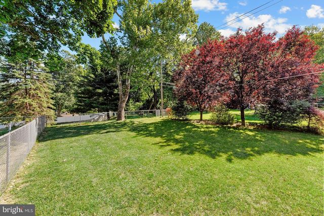 615 ARTWOOD DR, Philadelphia, PA 19115