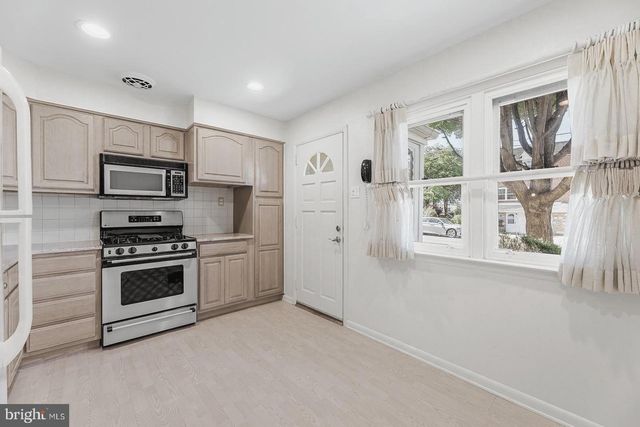 615 ARTWOOD DR, Philadelphia, PA 19115