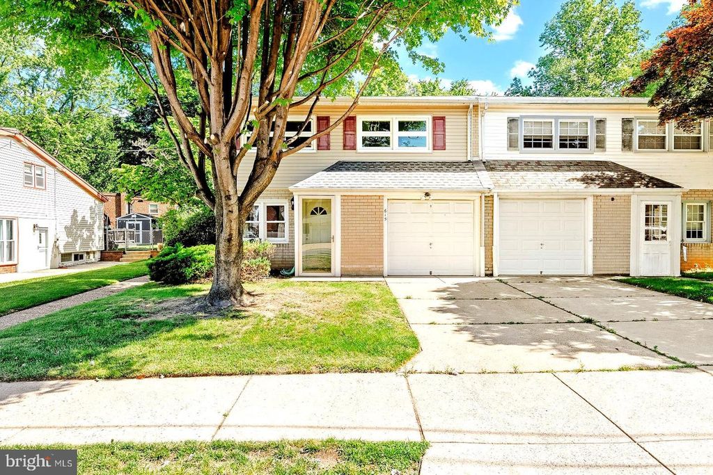 615 ARTWOOD DR, Philadelphia, PA 19115