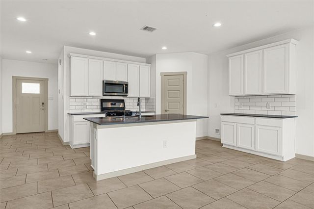 29511 Krus Hill Ln, Katy, TX 77494