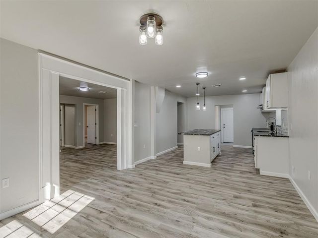 1209 E Oak Street, El Reno, OK 73036