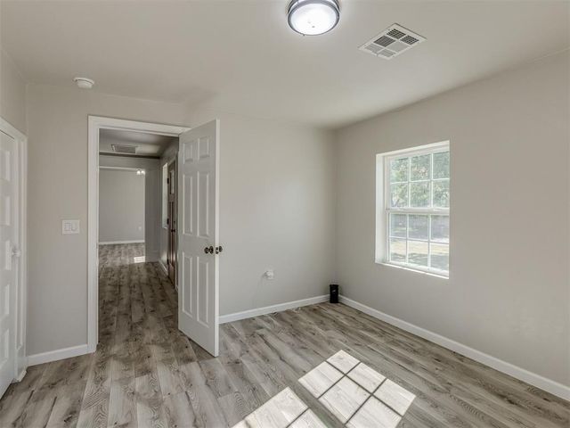 1209 E Oak Street, El Reno, OK 73036