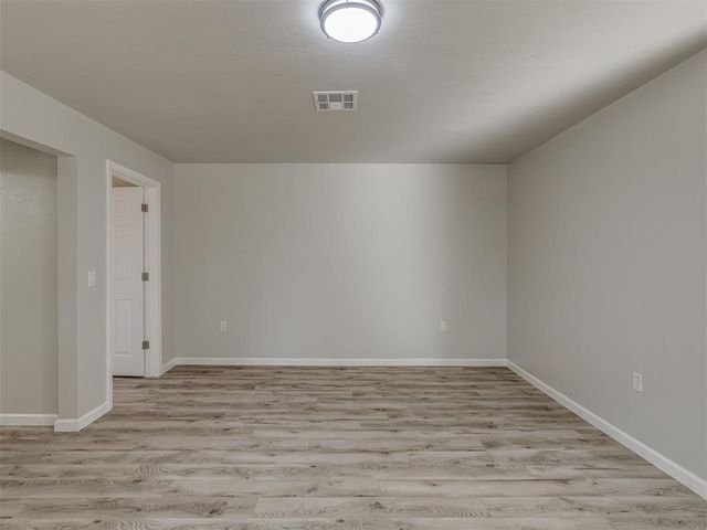 1209 E Oak Street, El Reno, OK 73036