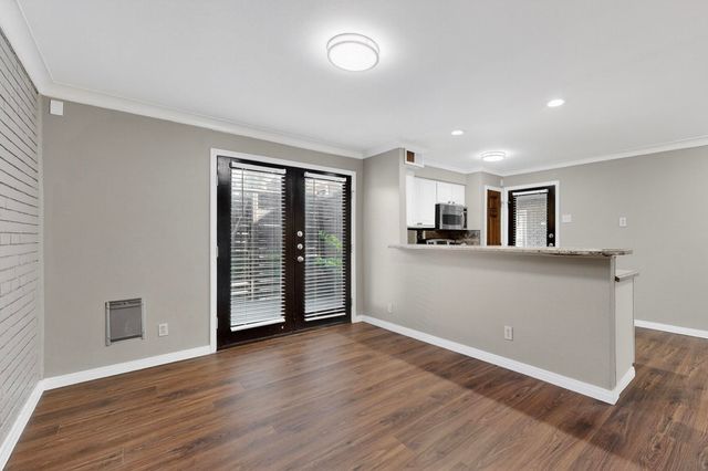 10109 Regal Park Lane 117, Dallas, TX 75230