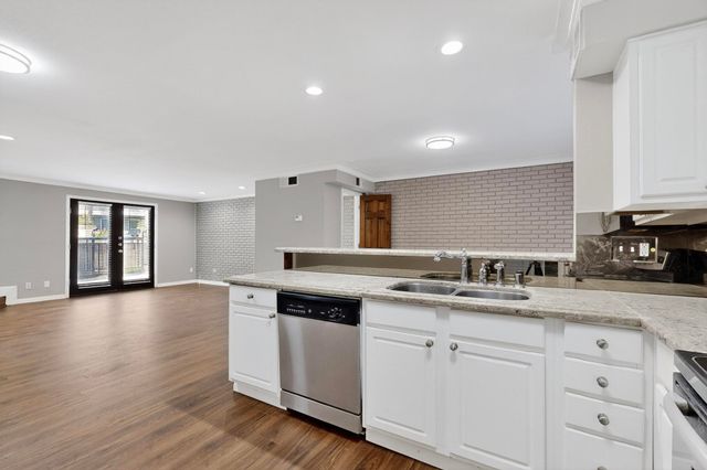 10109 Regal Park Lane 117, Dallas, TX 75230