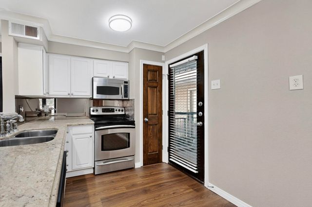 10109 Regal Park Lane 117, Dallas, TX 75230