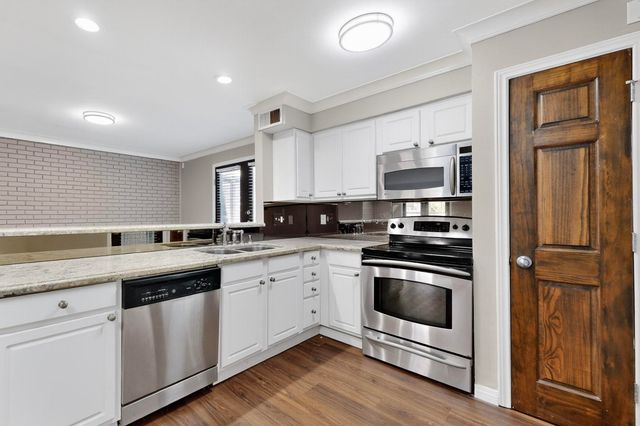 10109 Regal Park Lane 117, Dallas, TX 75230