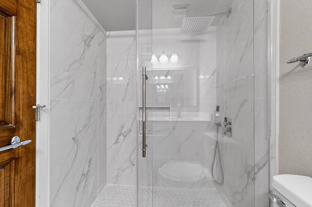 10109 Regal Park Lane 117, Dallas, TX 75230