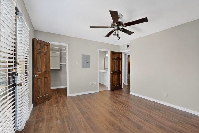 10109 Regal Park Lane 117, Dallas, TX 75230