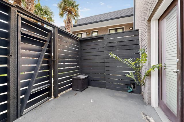 10109 Regal Park Lane 117, Dallas, TX 75230