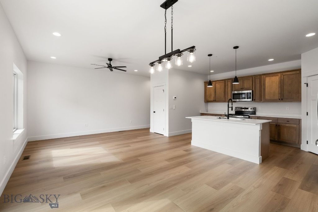 100 Bow Perch Lane B, Bozeman, MT 59718 photo 4