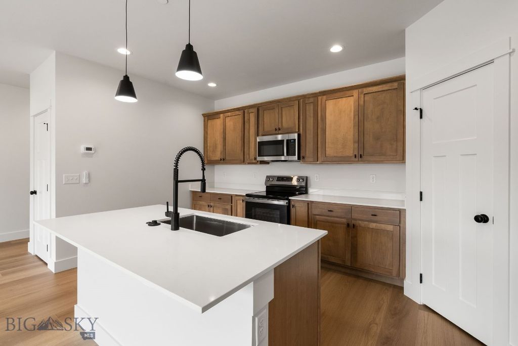 100 Bow Perch Lane B, Bozeman, MT 59718 photo 5