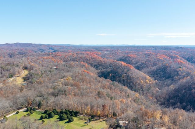 353 Red Bud Ln, Hilham, TN 38568