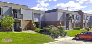 7441 Blackburn Avenue 205G, Downers Grove, IL 60516