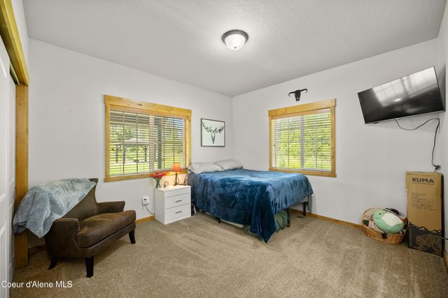 8436 E Snowy LN, Athol, ID 83801