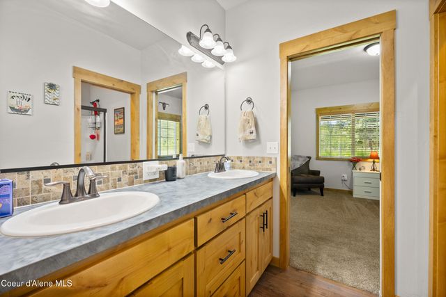 8436 E Snowy LN, Athol, ID 83801