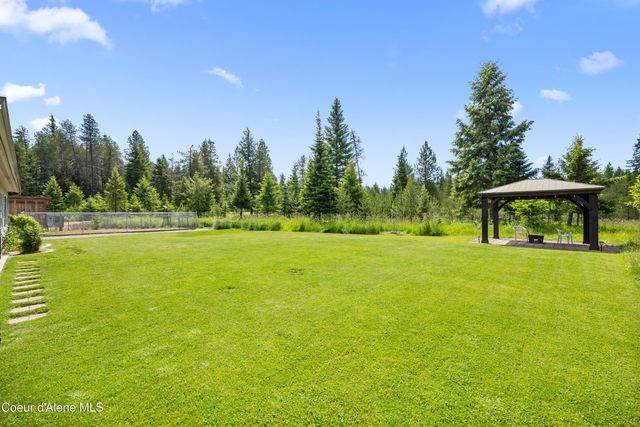 8436 E Snowy LN, Athol, ID 83801