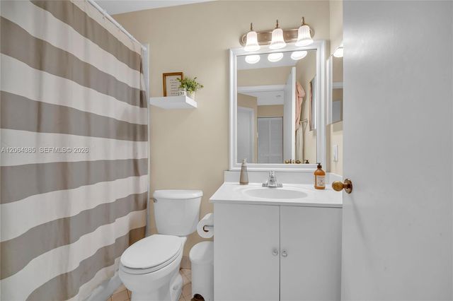 885 Tanglewood Circle 885, Weston, FL 33327