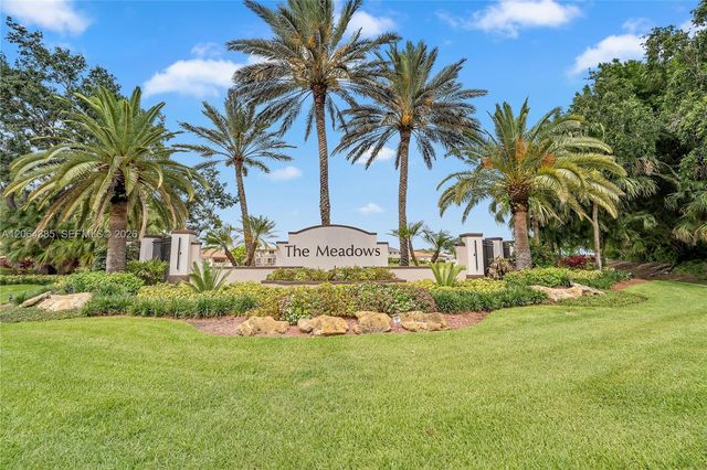 885 Tanglewood Circle 885, Weston, FL 33327