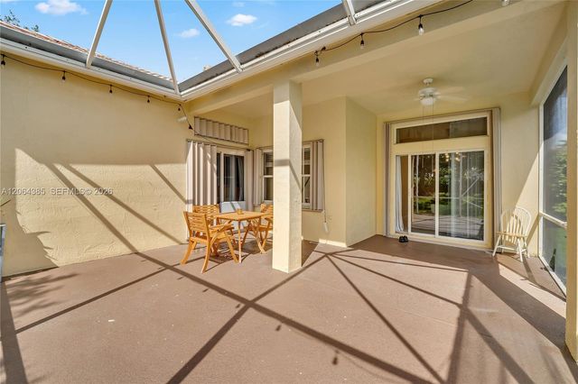885 Tanglewood Circle 885, Weston, FL 33327