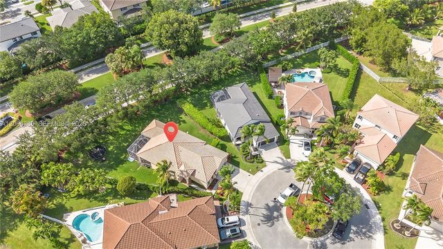 885 Tanglewood Circle 885, Weston, FL 33327