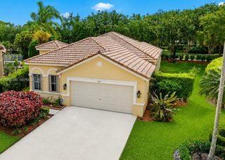 885 Tanglewood Circle 885, Weston, FL 33327