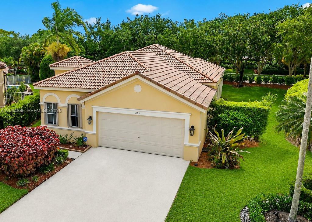 885 Tanglewood Circle 885, Weston, FL 33327