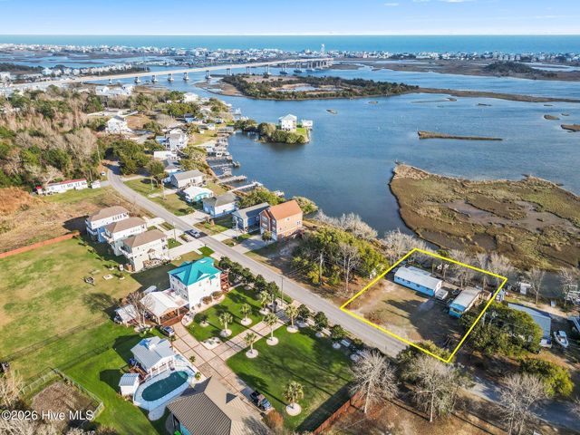 484 Little Kinston Road, Surf City, NC 28445