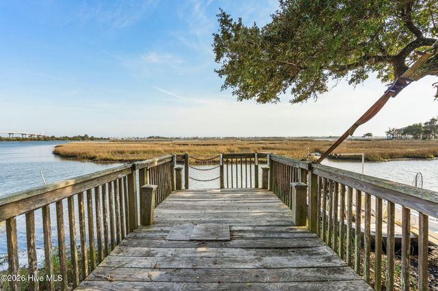 484 Little Kinston Road, Surf City, NC 28445