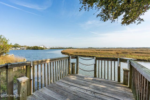 484 Little Kinston Road, Surf City, NC 28445