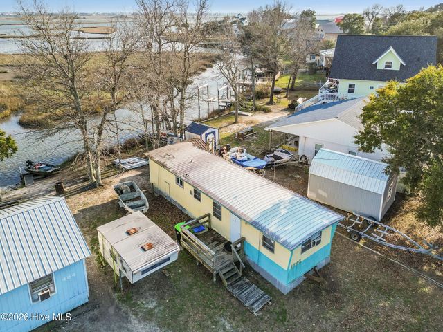 484 Little Kinston Road, Surf City, NC 28445