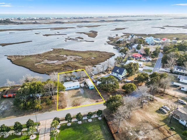 484 Little Kinston Road, Surf City, NC 28445
