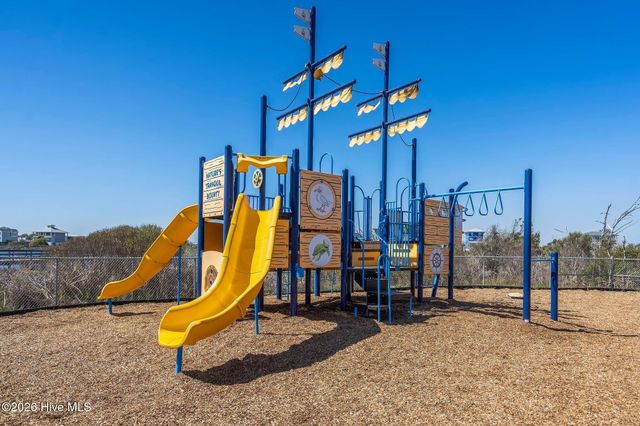 484 Little Kinston Road, Surf City, NC 28445