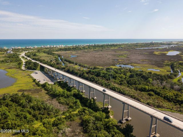 484 Little Kinston Road, Surf City, NC 28445