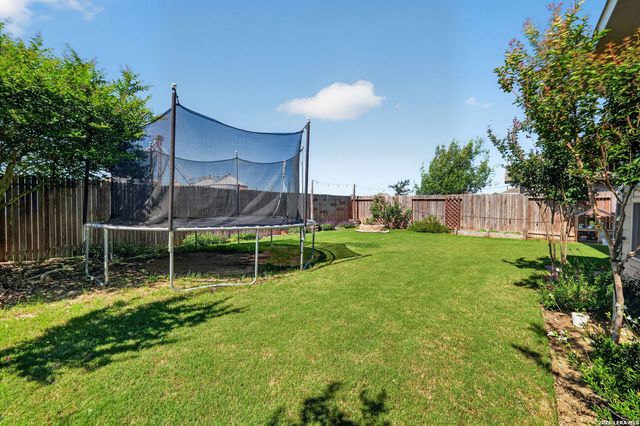 1925 FIELD BRK, Seguin, TX 78155