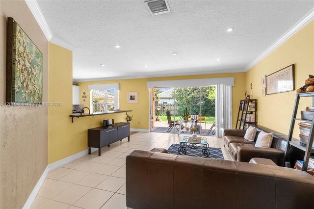 17047 NW 16th St, Pembroke Pines, FL 33028