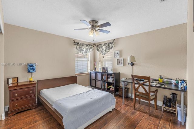17047 NW 16th St, Pembroke Pines, FL 33028