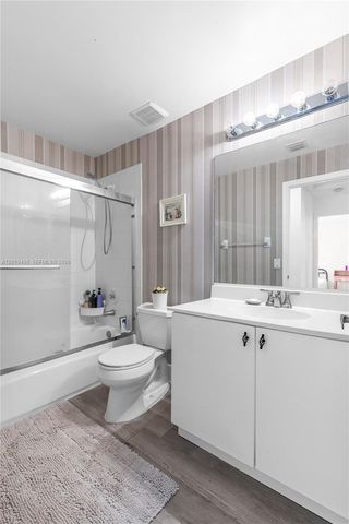 17047 NW 16th St, Pembroke Pines, FL 33028