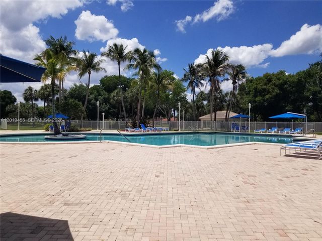 17047 NW 16th St, Pembroke Pines, FL 33028