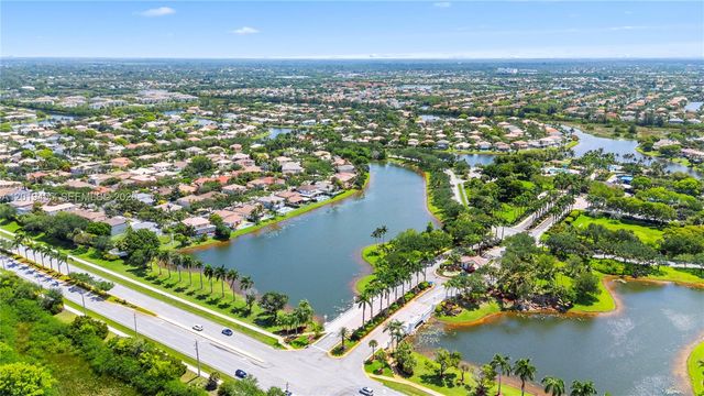 17047 NW 16th St, Pembroke Pines, FL 33028