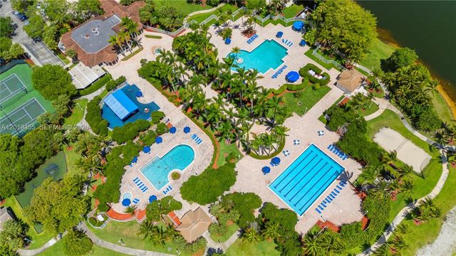 17047 NW 16th St, Pembroke Pines, FL 33028