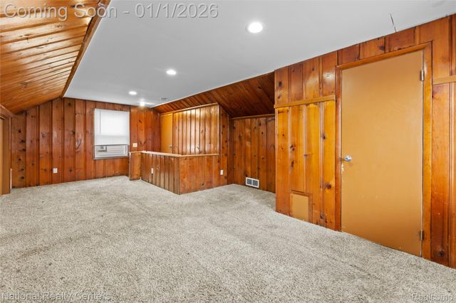 7635 Ashton Avenue, Detroit, MI 48228