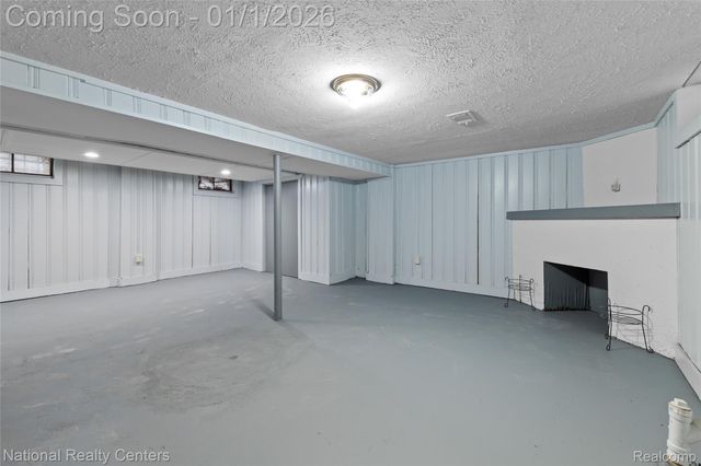 7635 Ashton Avenue, Detroit, MI 48228